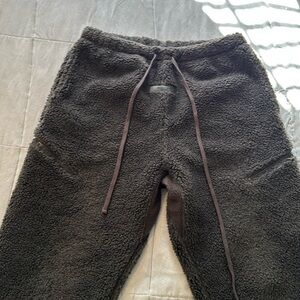 Fear of God essentials relaxed polar fleece pants iron